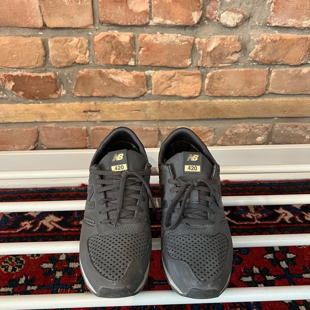 Grey New Balance 420